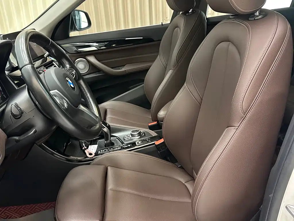 BMW X1 2022 sDrive20Li Premium