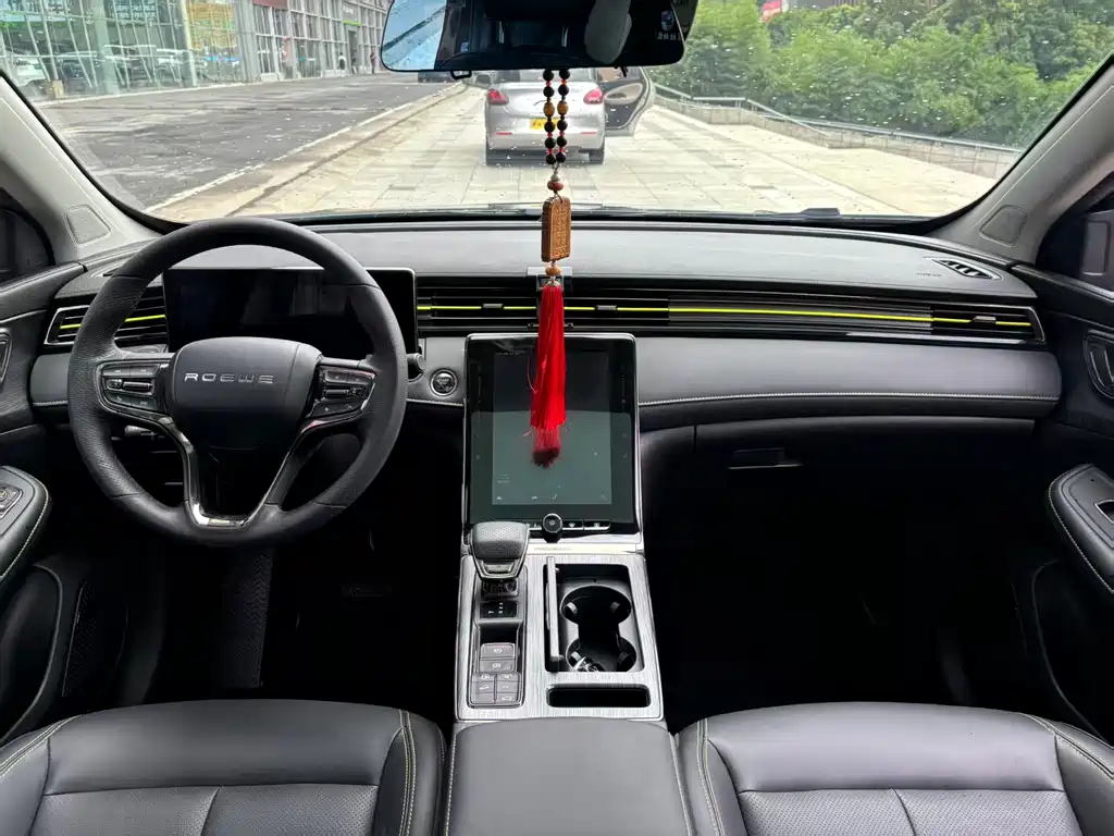Roewe RX5 New Energy - фото 6