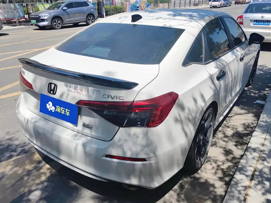 Honda Civic 2022 240TURBO CVT