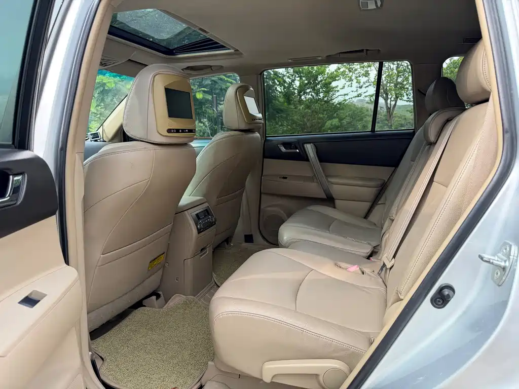 Toyota Highlander — миниатюра 5