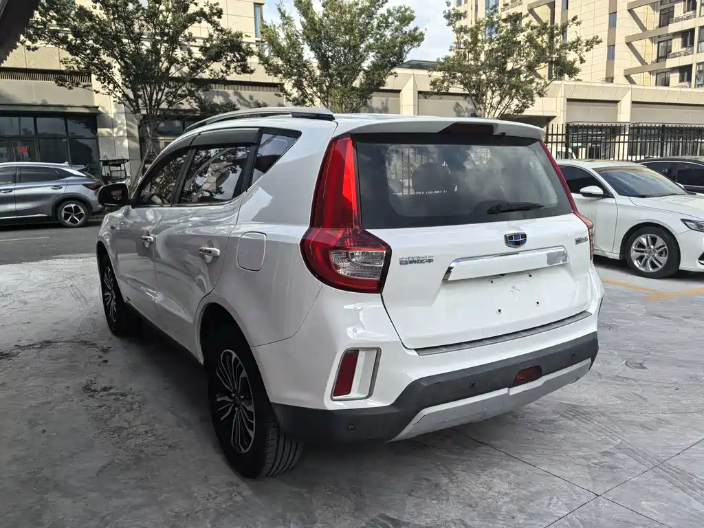 Geely Vision X6 — миниатюра 4