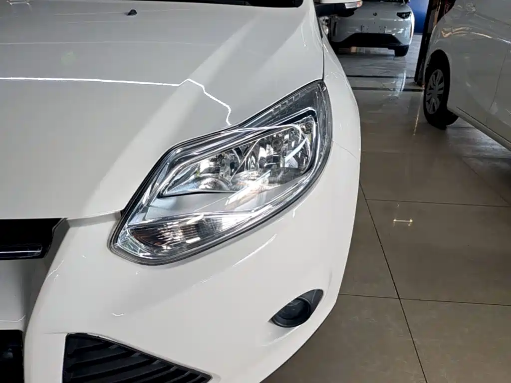 Ford Focus — миниатюра 24