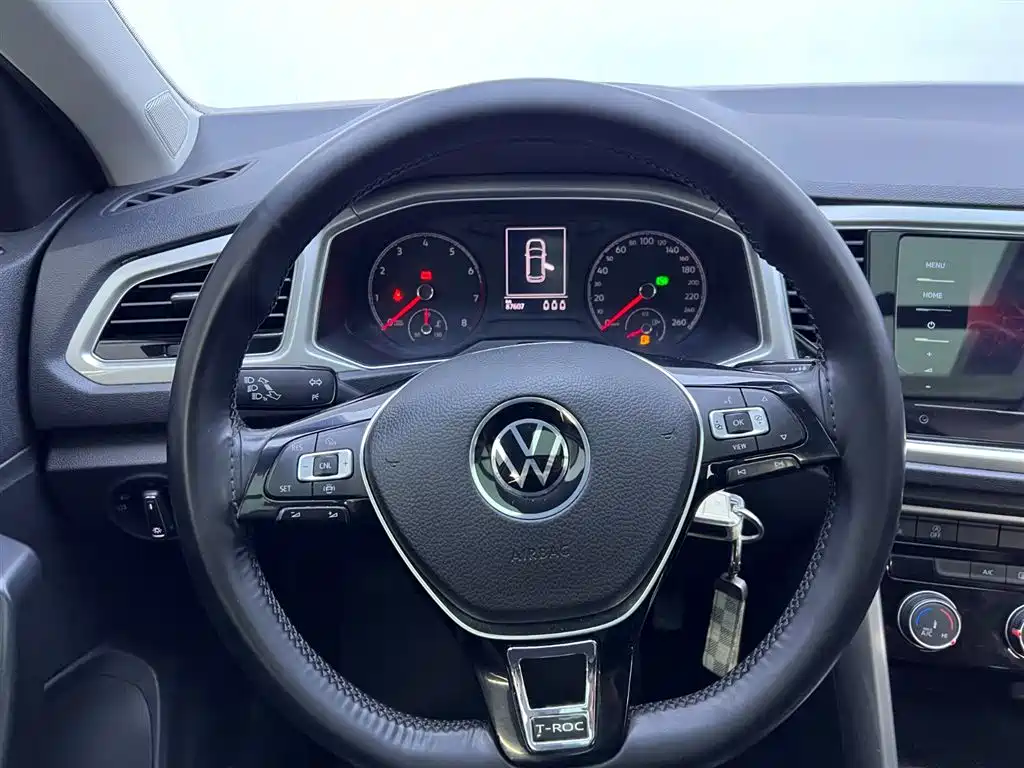 VOLKSWAGEN T ROC EXPLORING SONGS
