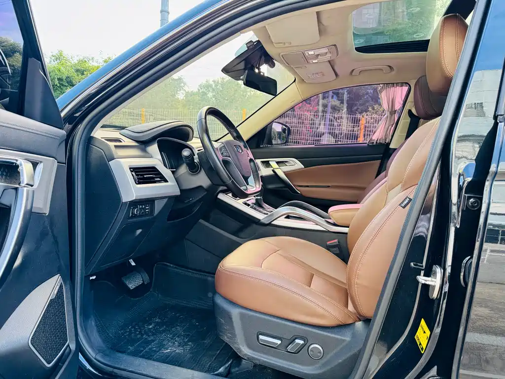 Geely Boyue — миниатюра 4