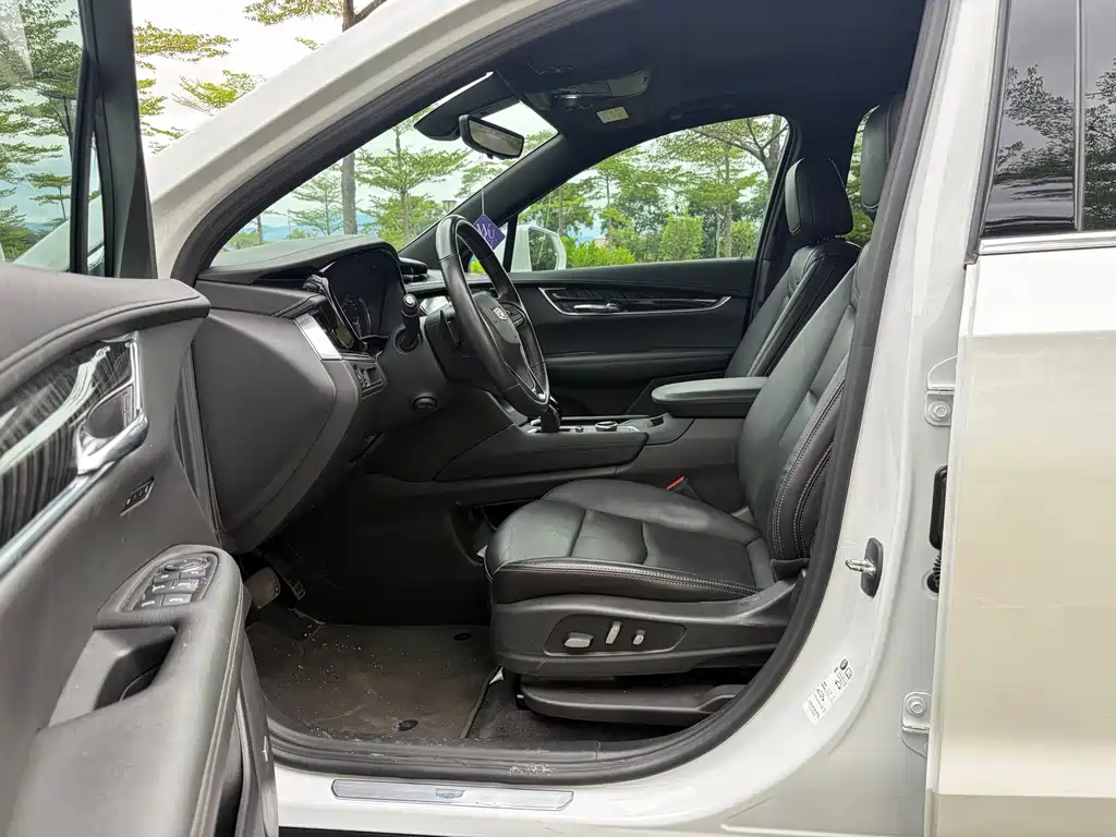 Cadillac XT6 — миниатюра 4
