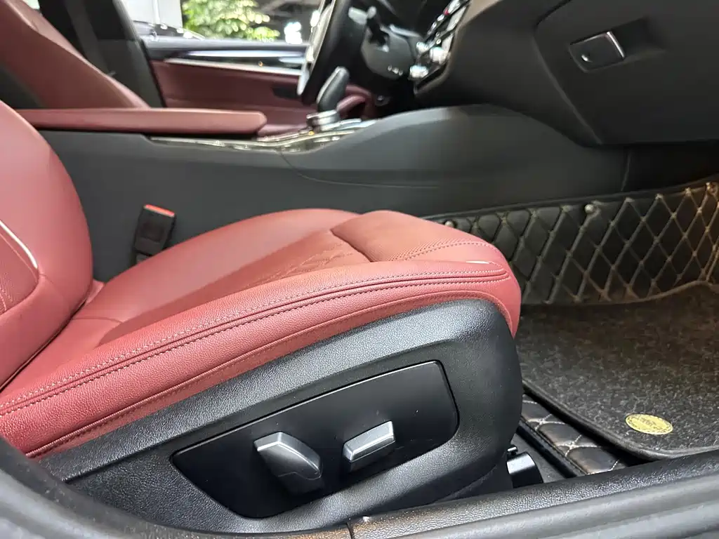 BMW 5 Series — миниатюра 19