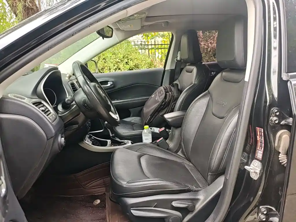 Jeep Compass — миниатюра 15