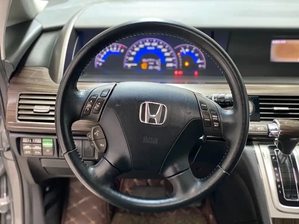 Honda Elysion — миниатюра 4
