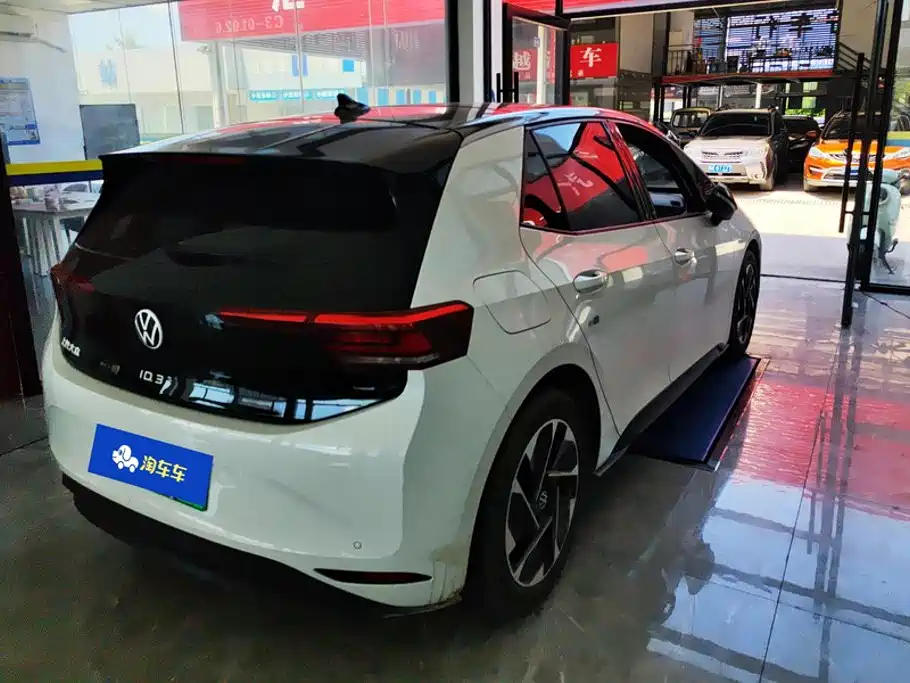 Volkswagen ID.3 — миниатюра 3