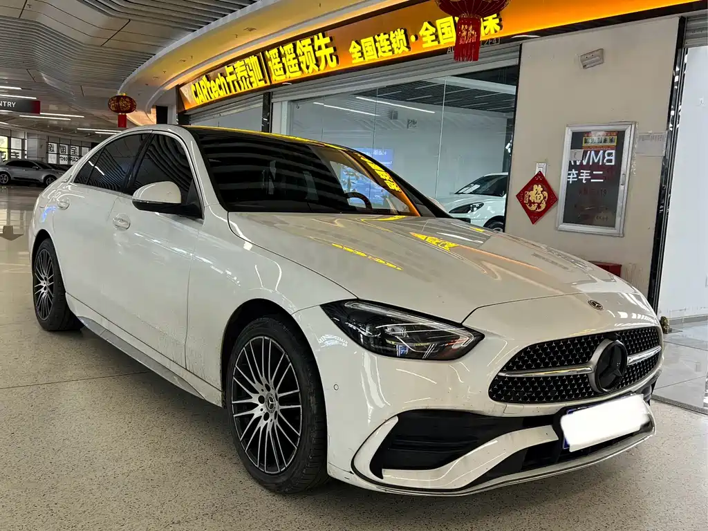 Mercedes-Benz C-Class — миниатюра 3