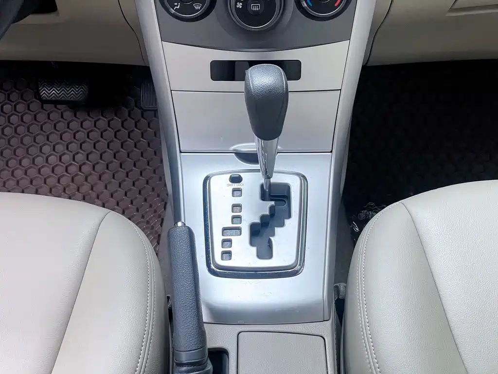 Toyota Corolla — миниатюра 13