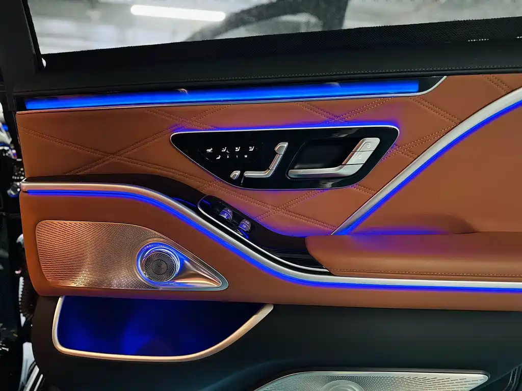 Mercedes-Benz S-Class — миниатюра 17