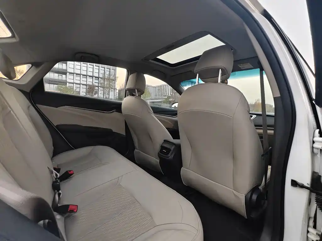 Buick Excelle — миниатюра 6
