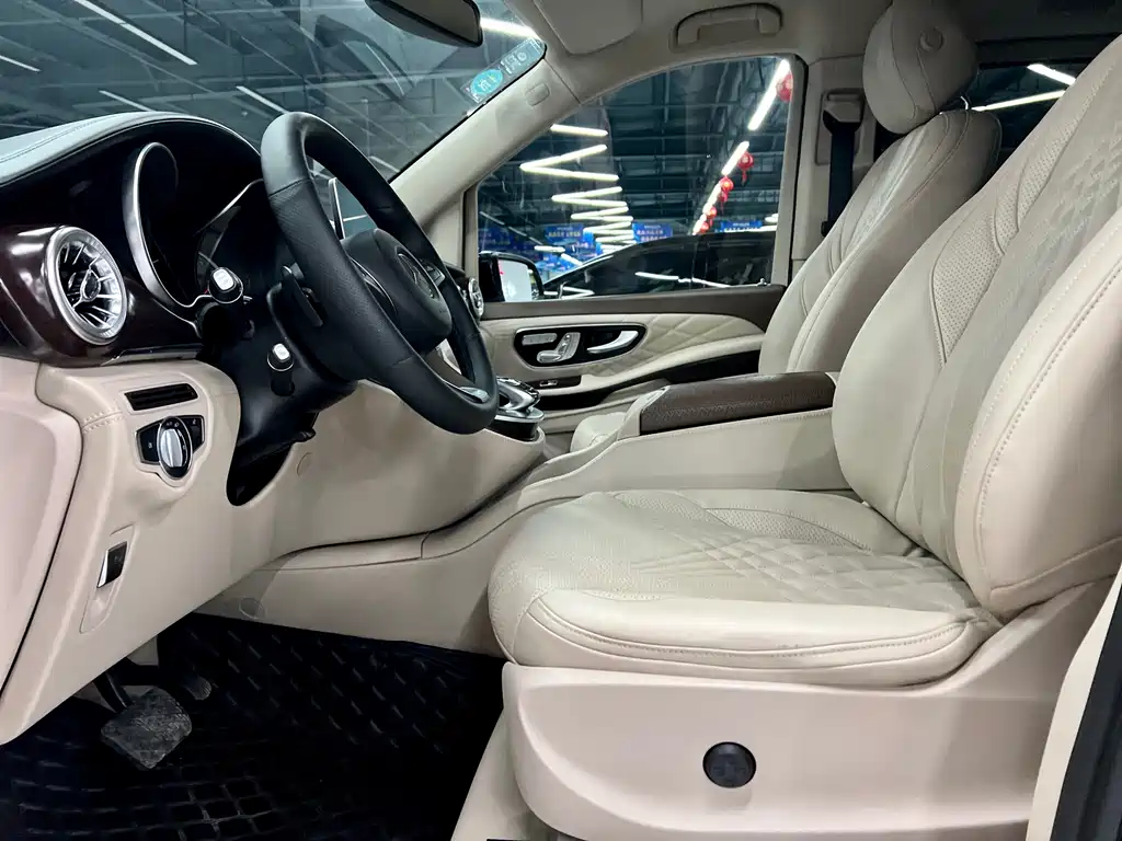 MERCEDES-BENZ V CLASS