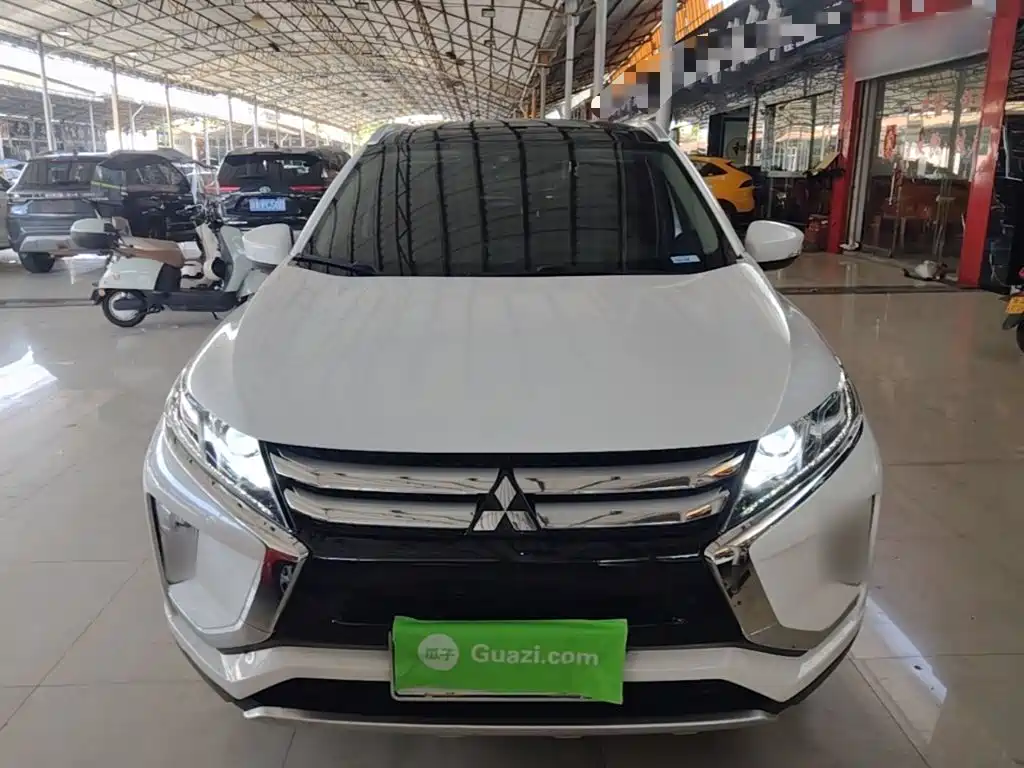 Mitsubishi Eclipse Cross — миниатюра 3