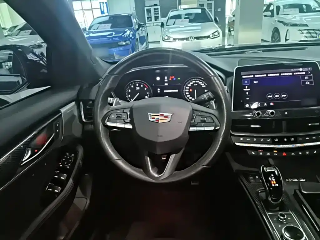 Cadillac CT5 — миниатюра 11