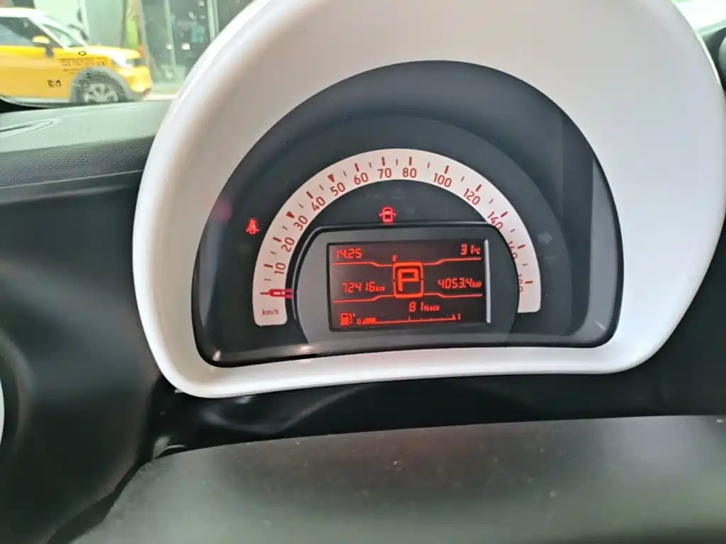 smart Smart Fortwo — миниатюра 12