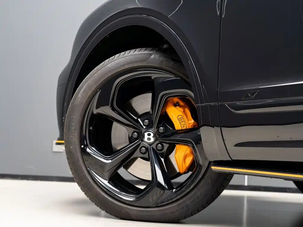 Bentley Bentayga — миниатюра 6