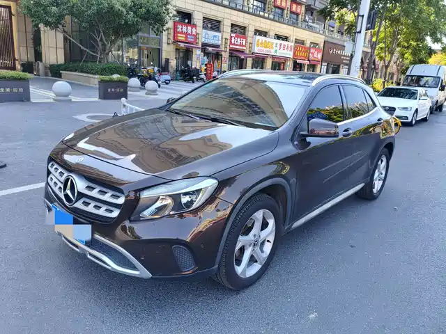 MERCEDES-BENZ  GLA 2017