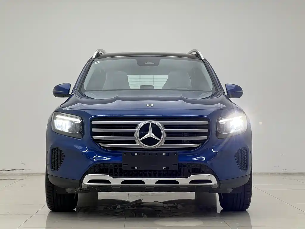 MERCEDES-BENZ  GLB