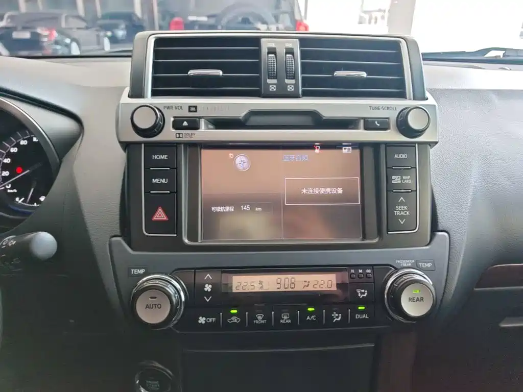 Toyota Prado — миниатюра 13