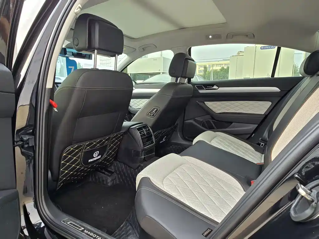 Volkswagen Magotan — миниатюра 6