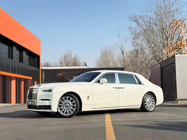 rolls-royce phantom