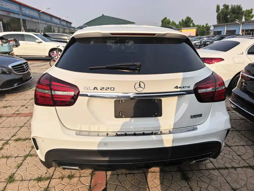 Mercedes-Benz GLA — миниатюра 15