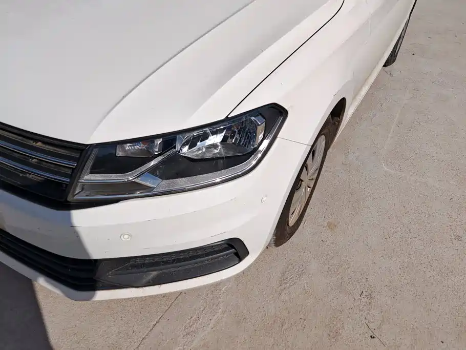 Volkswagen Santana — миниатюра 5