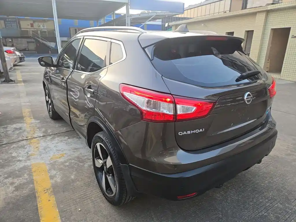 Nissan Qashqai — миниатюра 5