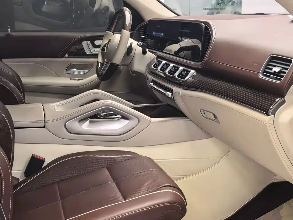 Mercedes-Benz GLS — миниатюра 10