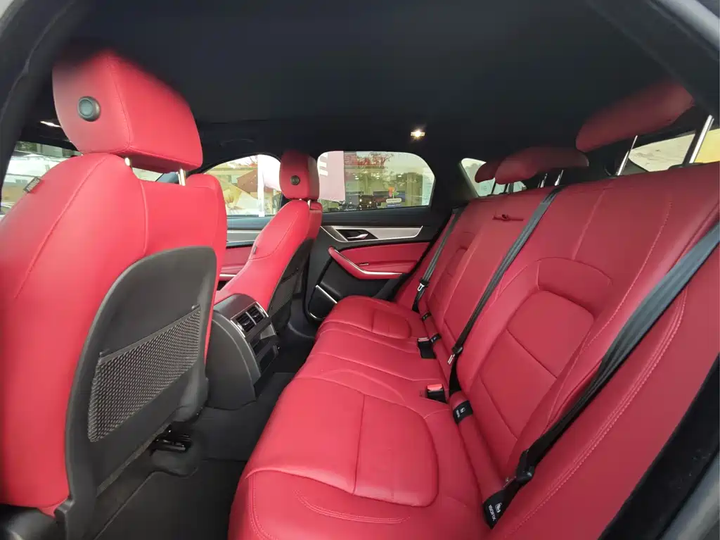Jaguar F-PACE — миниатюра 13