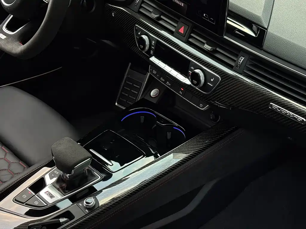 Audi RS 4 — миниатюра 16
