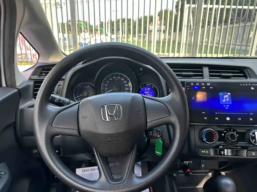 Honda Fit — миниатюра 14