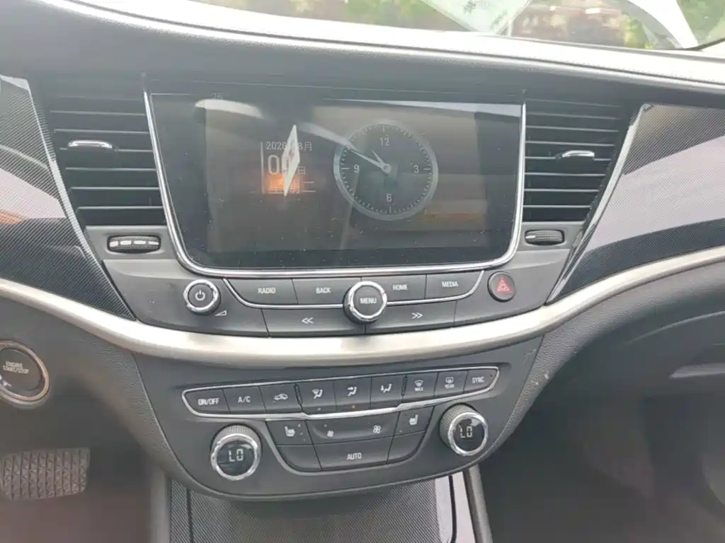 Buick Verano — миниатюра 13