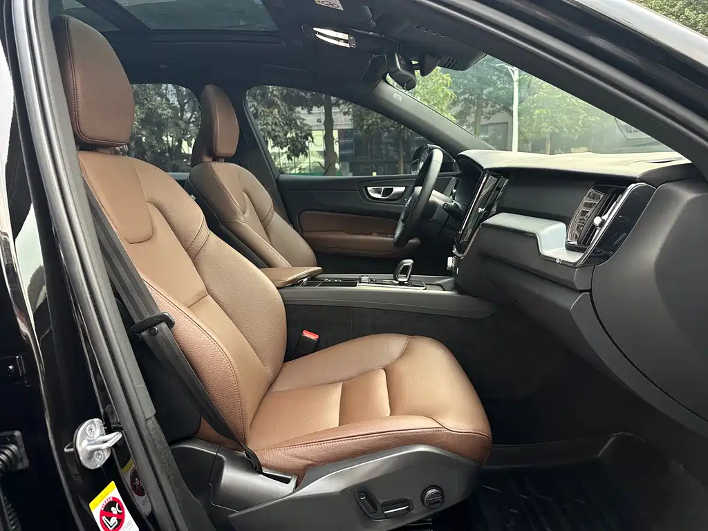 Volvo XC60 — миниатюра 7