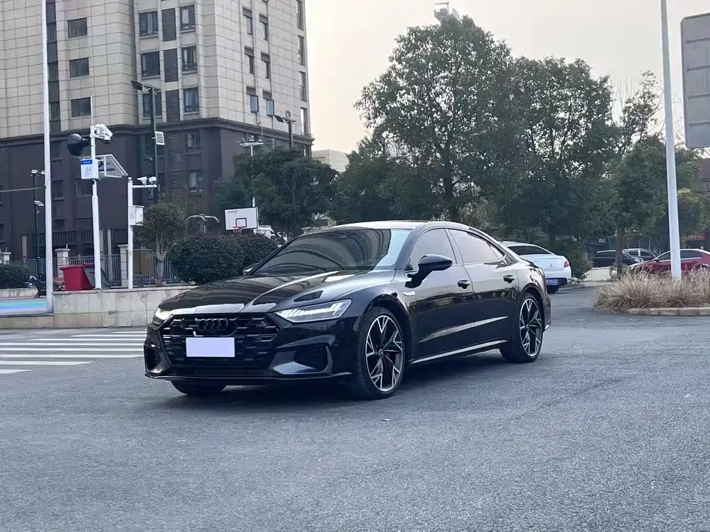Audi A7L 2025