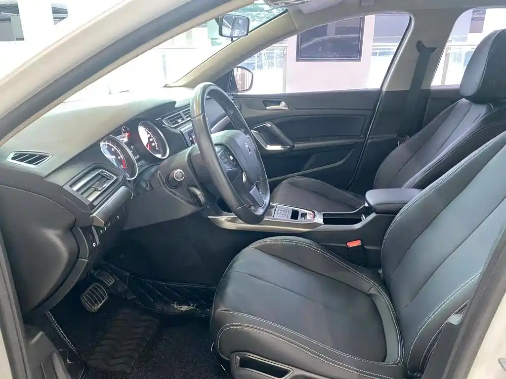 Peugeot 408 — миниатюра 4