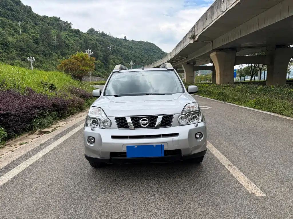 Nissan X-Trail — миниатюра 8