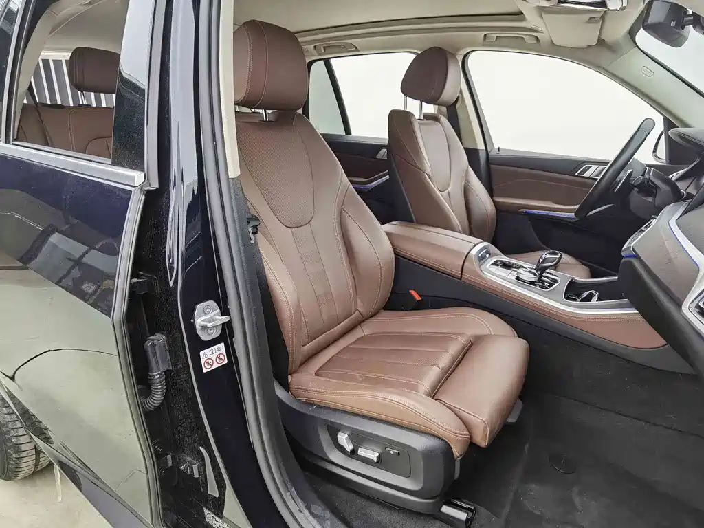 BMW X5 (Import) — миниатюра 9