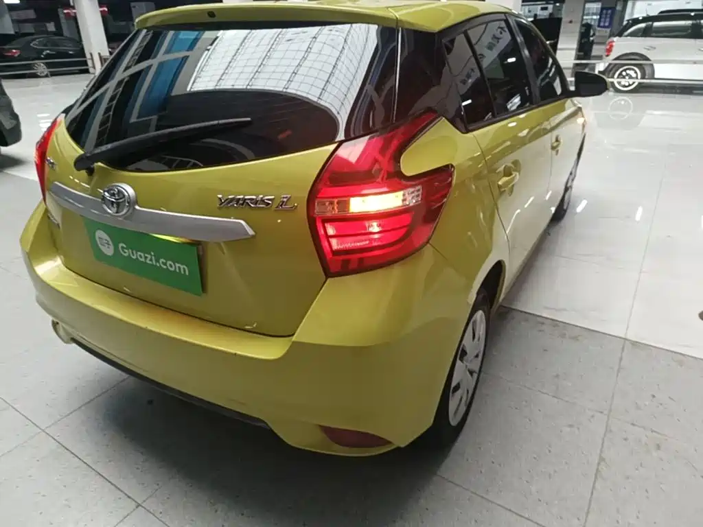 Toyota Yaris L — миниатюра 8