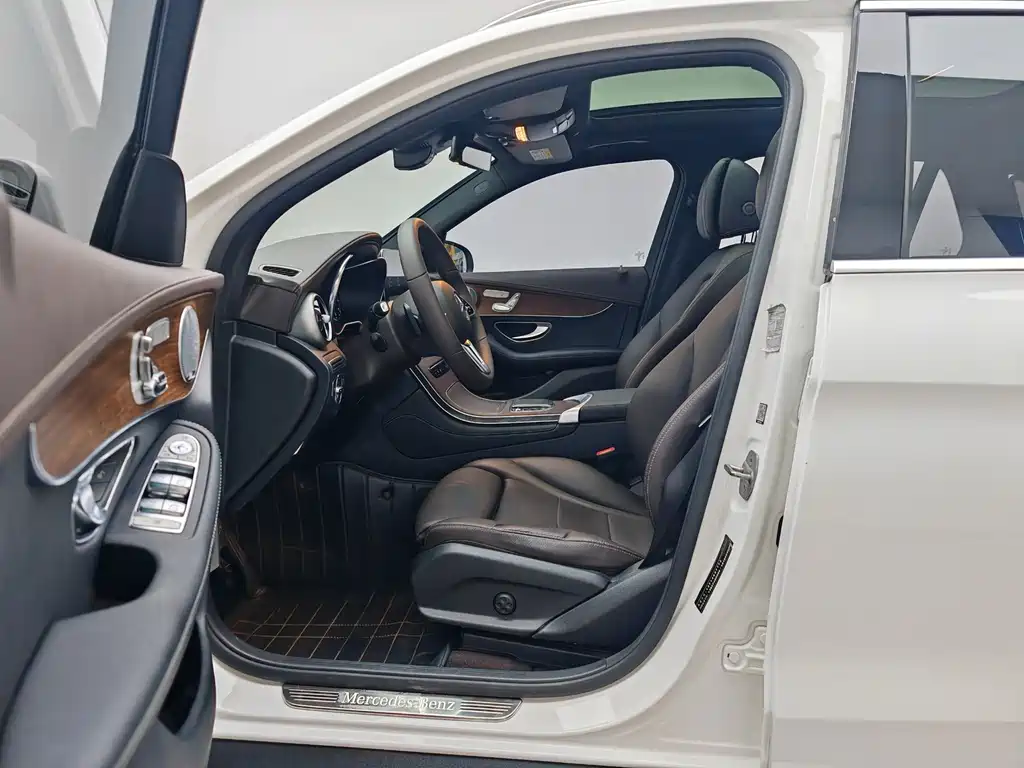 Mercedes-Benz GLC — миниатюра 14