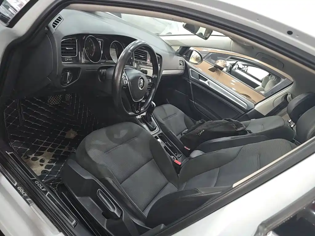 Volkswagen Golf — миниатюра 15