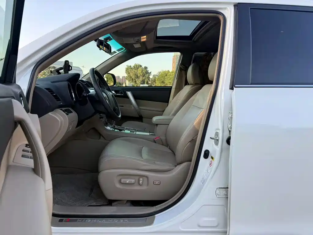 Toyota Highlander — миниатюра 7