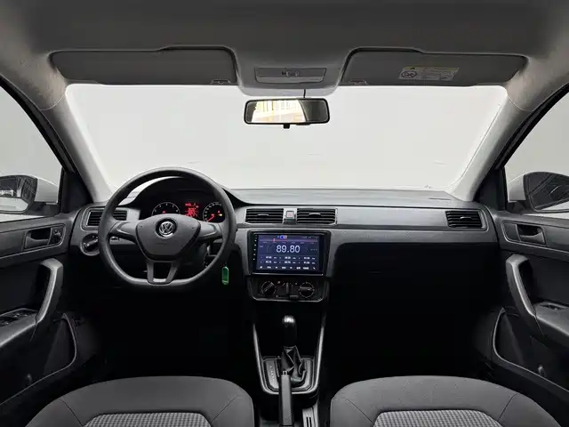 Volkswagen Santana — миниатюра 6