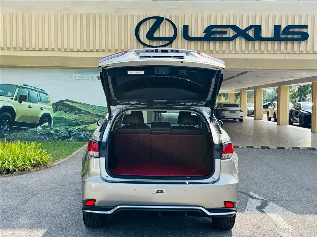 Lexus RX — миниатюра 10