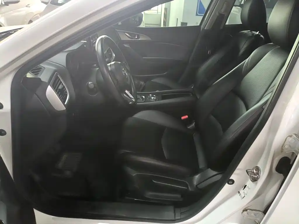 Mazda 3 Axela — миниатюра 15