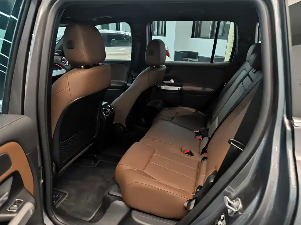Mercedes-Benz EQB — миниатюра 11