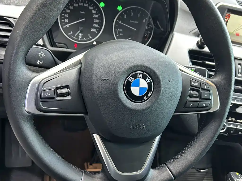 BMW X1 — миниатюра 14