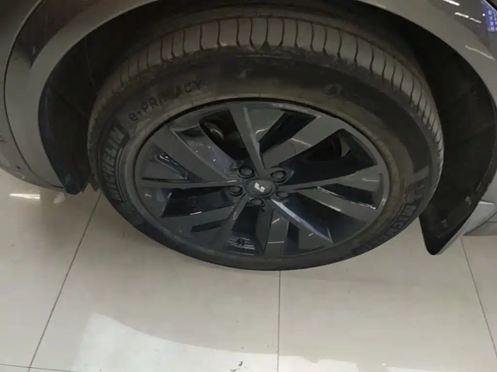 Li Auto Li L7 — миниатюра 25